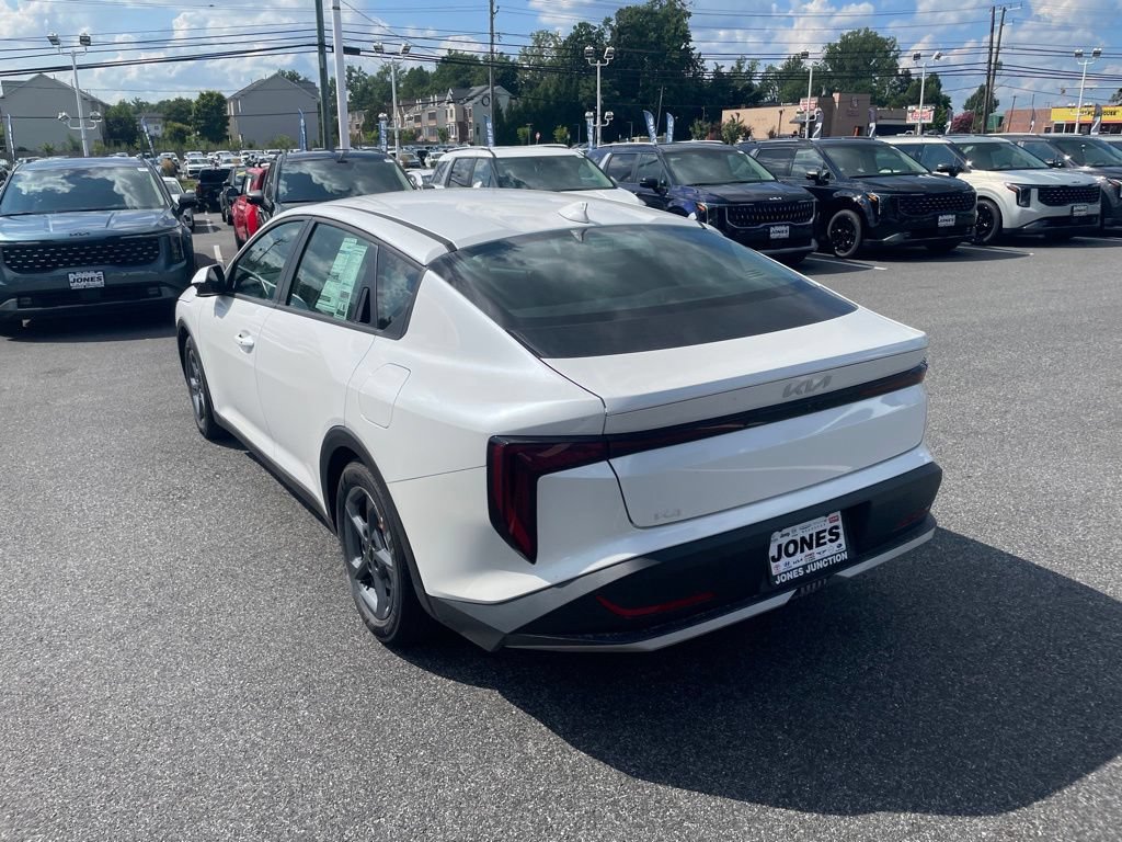 New 2026 Kia K4 FWD image 5