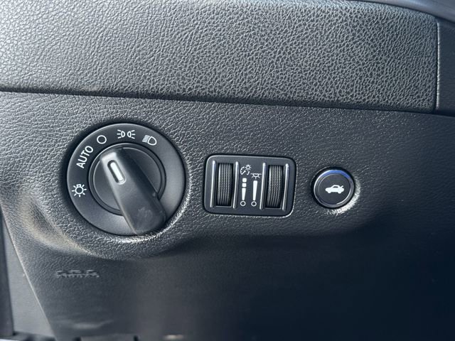 Used 2023 Dodge Charger SXT image 23