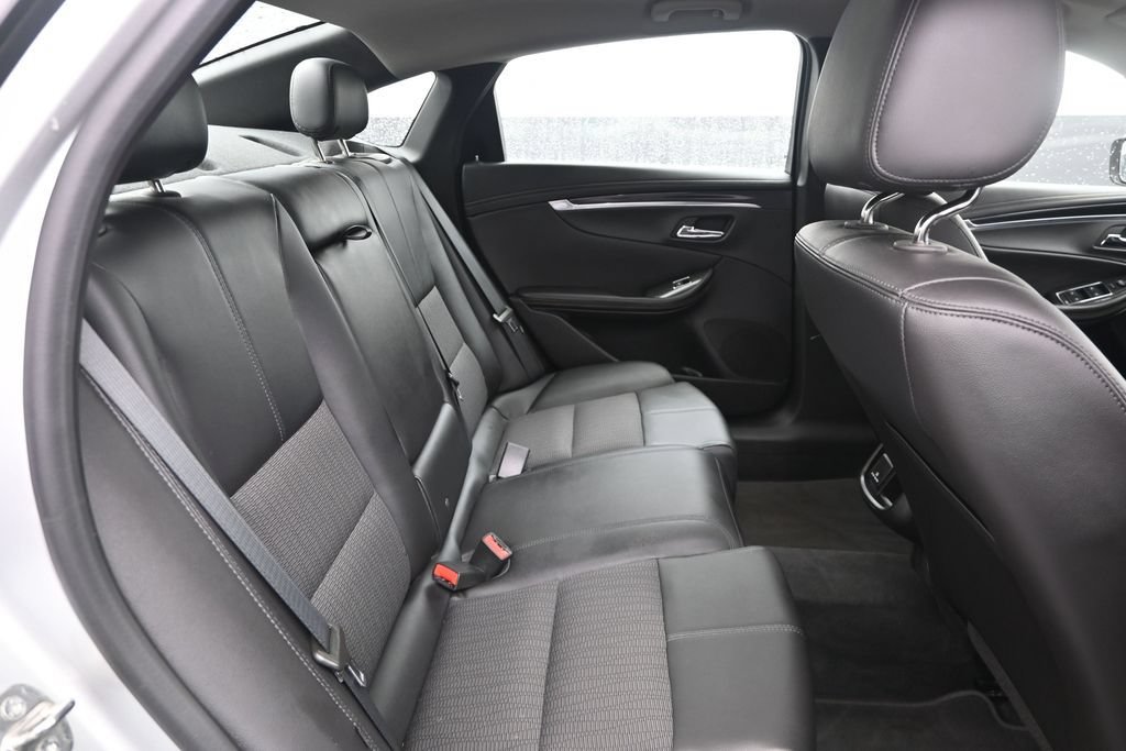 Used 2020 Chevrolet Impala LT w/ LT Convenience Package FWD image 12