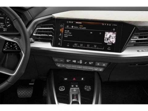 Used 2024 Audi Q4 e-tron Prestige image 10