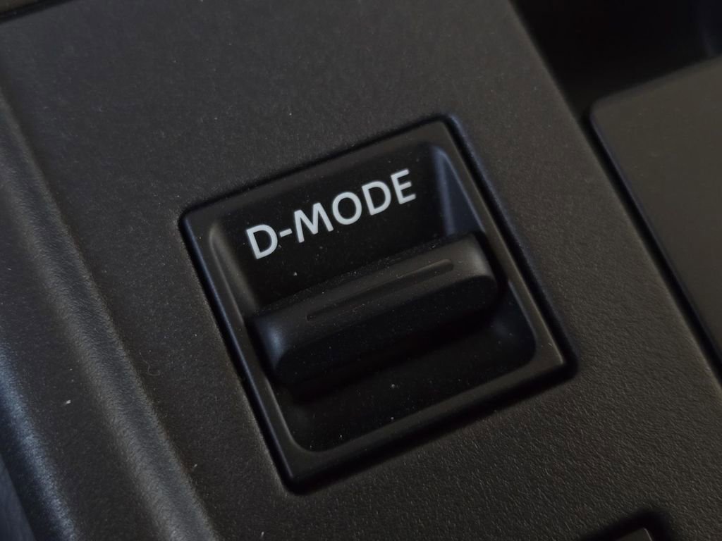 New 2026 Nissan Sentra SR w/ SR Premium Package image 24