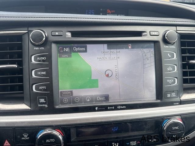 Used 2018 Toyota Highlander Limited image 19