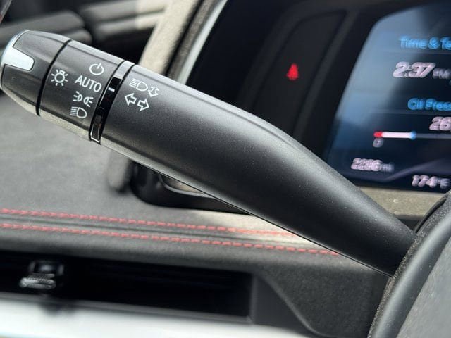 Used 2023 Chevrolet Corvette Z06 RWD image 25