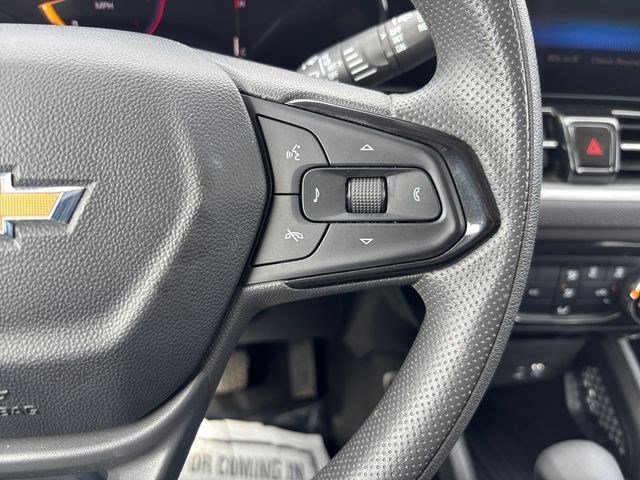 Used 2025 Chevrolet TrailBlazer LT AWD/4WD image 28