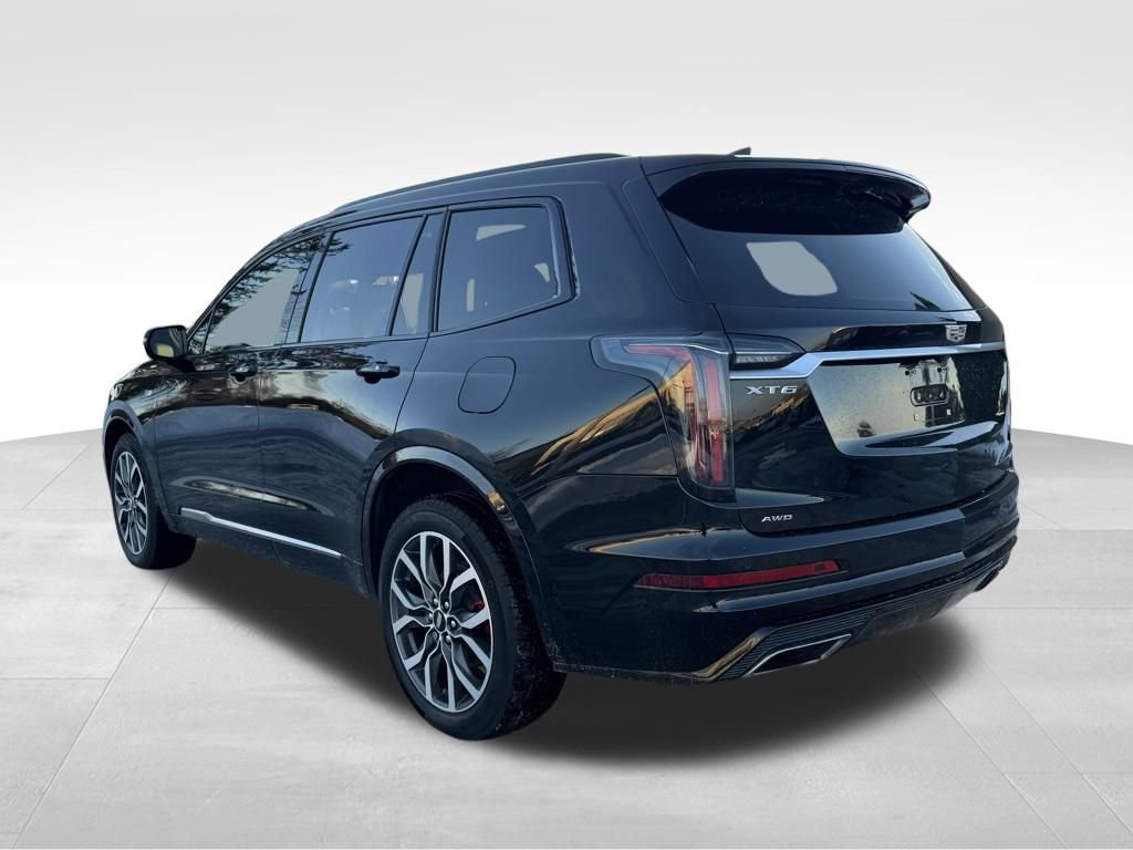 Used 2024 Cadillac XT6 Sport image 8