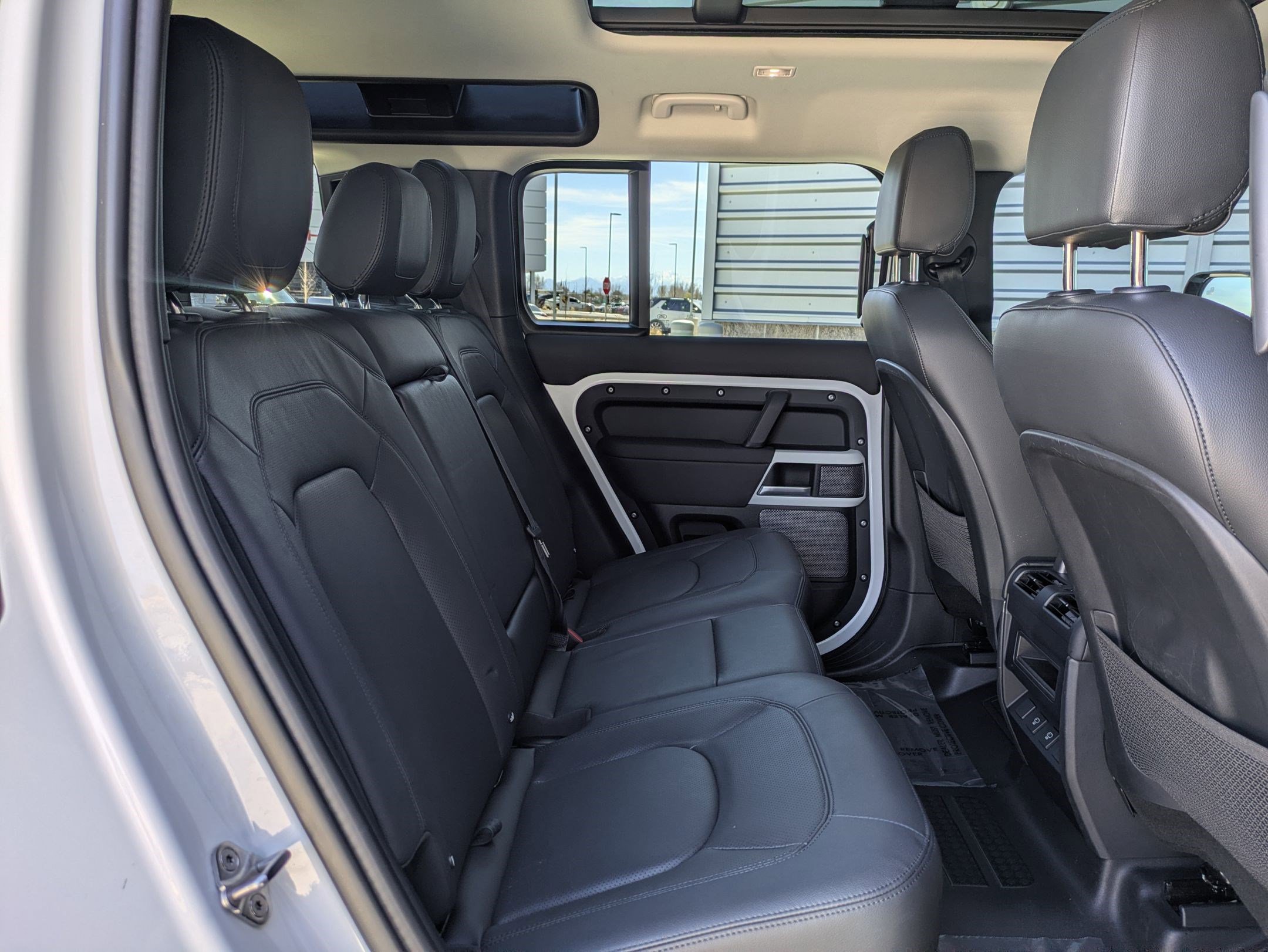 Certified 2024 Land Rover Defender 110 S image 29