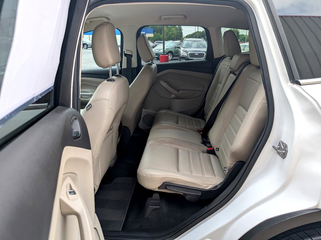 Used 2019 Ford Escape SEL image 10