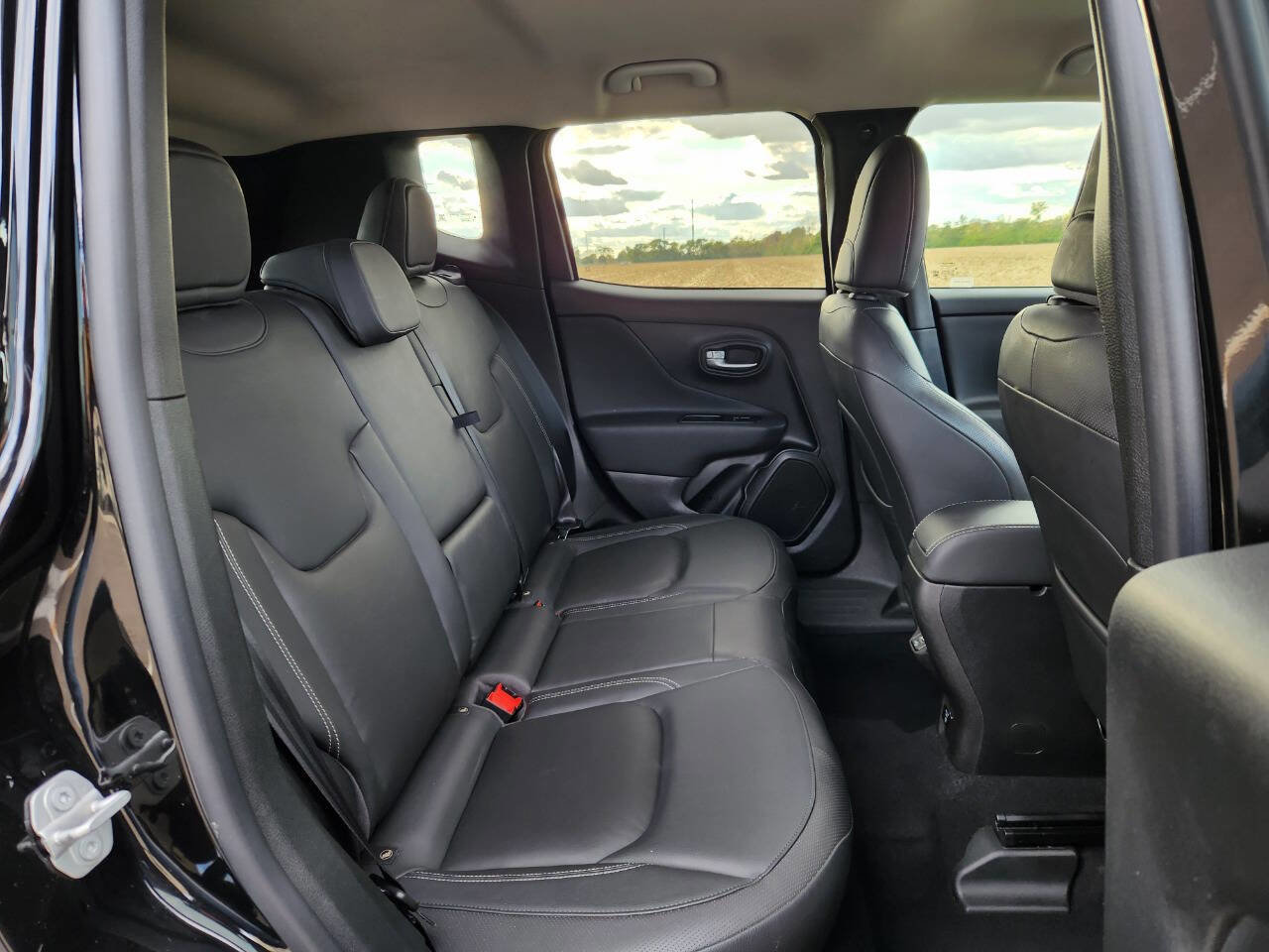 Used 2020 Jeep Renegade Limited w/ LED Lighting Group image 10