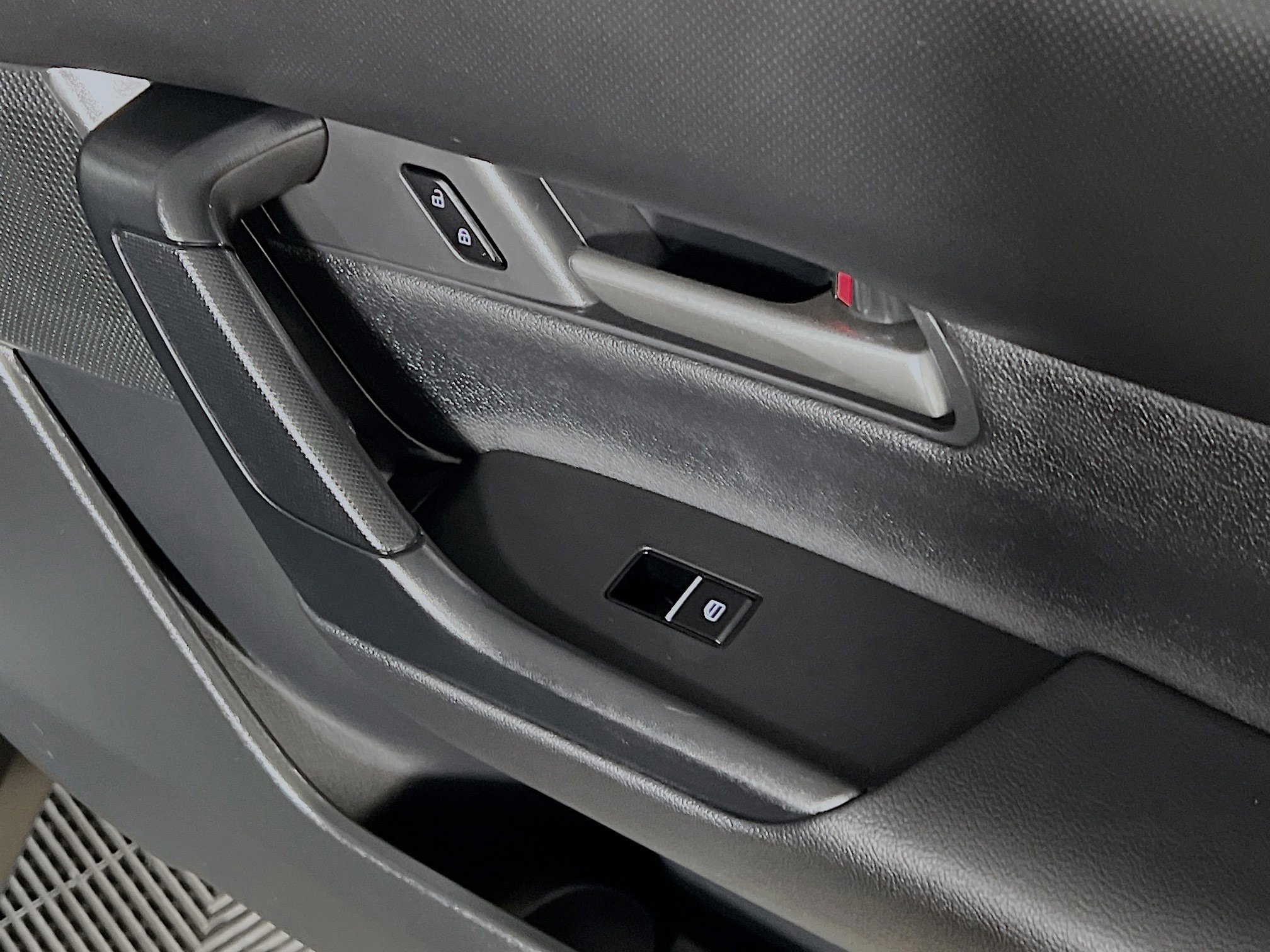 Used 2025 MAZDA CX-50 AWD 2.5 S w/ Weather Package image 32