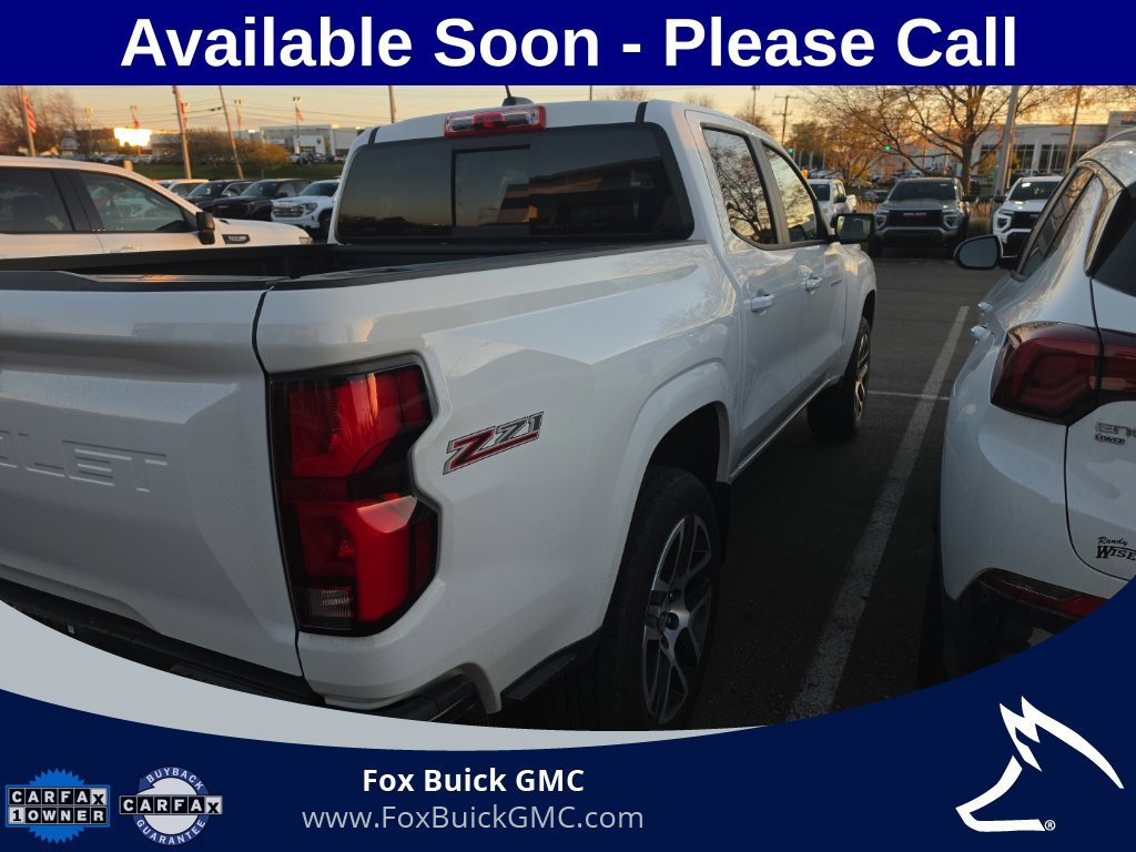 Used 2023 Chevrolet Colorado Z71 w/ Z71 Convenience Package 2 AWD/4WD image 4