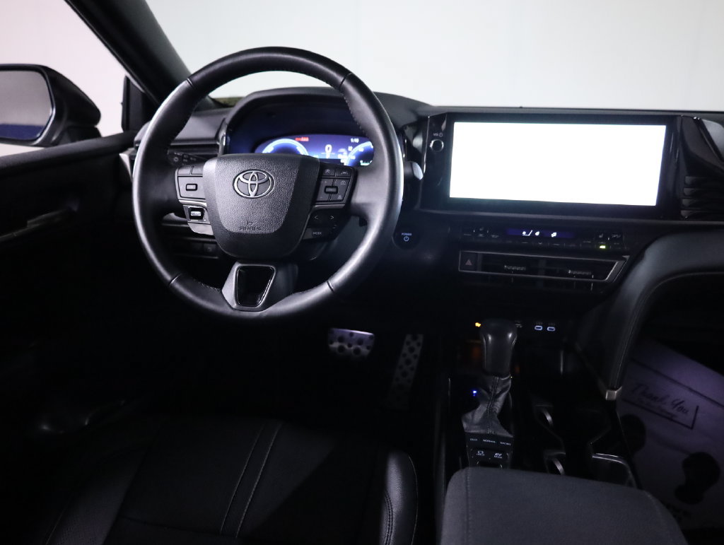 Used 2025 Toyota Camry XSE FWD image 41