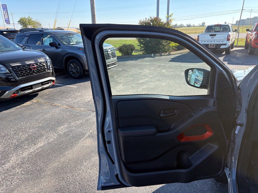 New 2027 Nissan Frontier PRO-4X AWD/4WD image 26