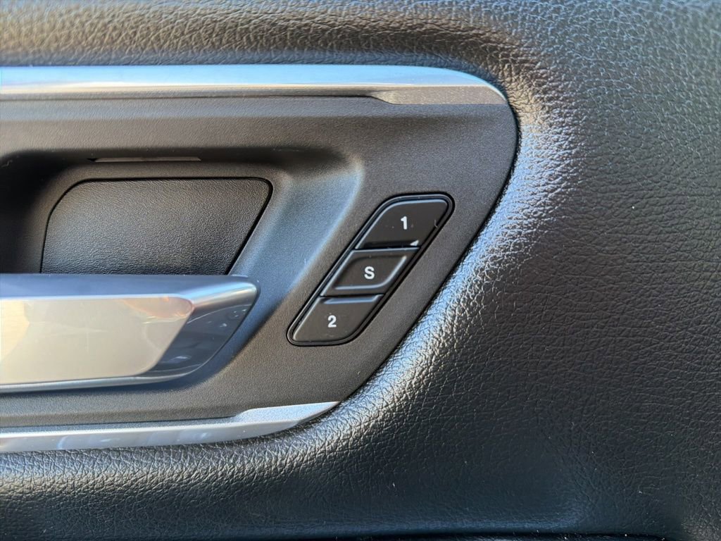 Used 2020 RAM 1500 Laramie image 32