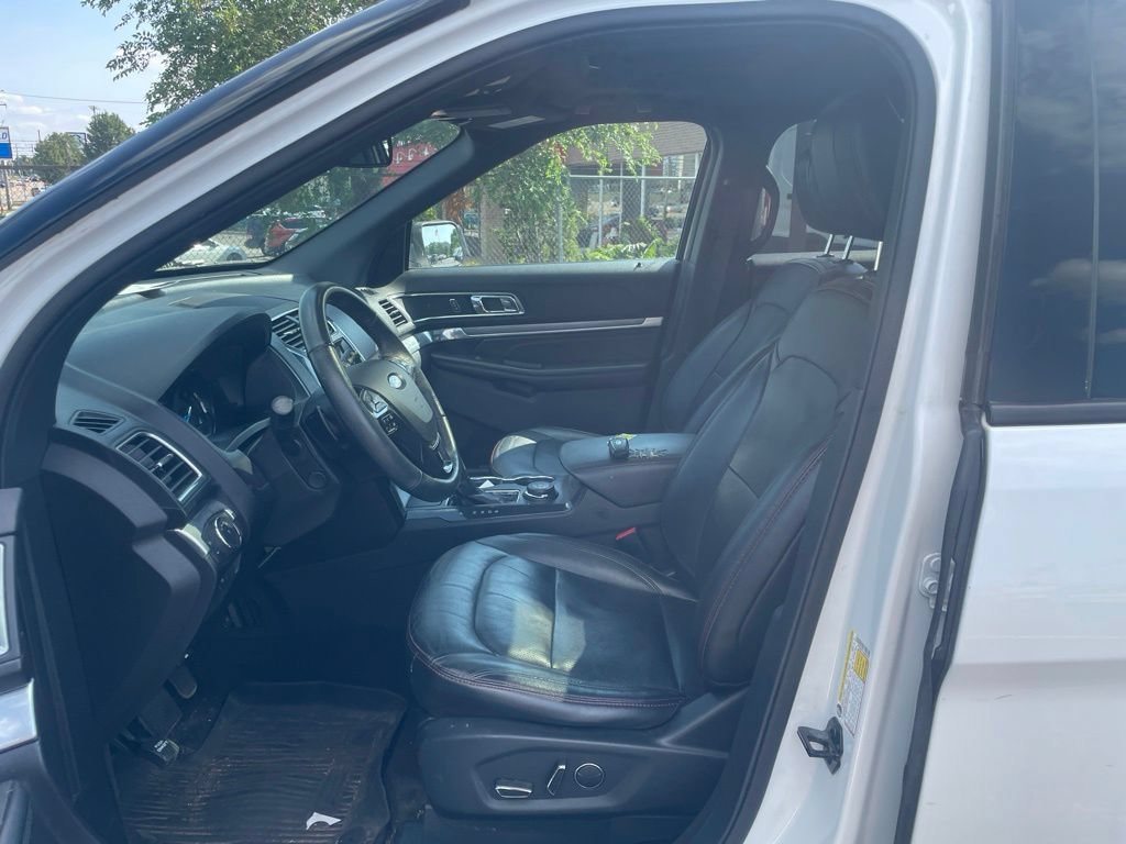 Used 2018 Ford Explorer Sport w/ Equipment Group 401A AWD/4WD image 9