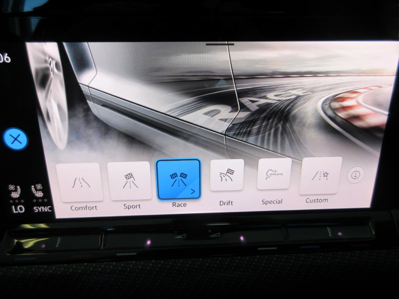 Used 2022 Volkswagen Golf R AWD/4WD image 59