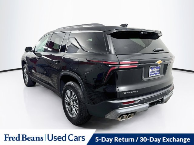 Used 2026 Chevrolet Traverse LT w/ Driver Confidence Package FWD image 7