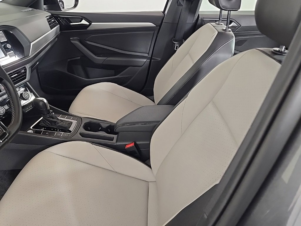 Used 2020 Volkswagen Jetta R-Line image 16