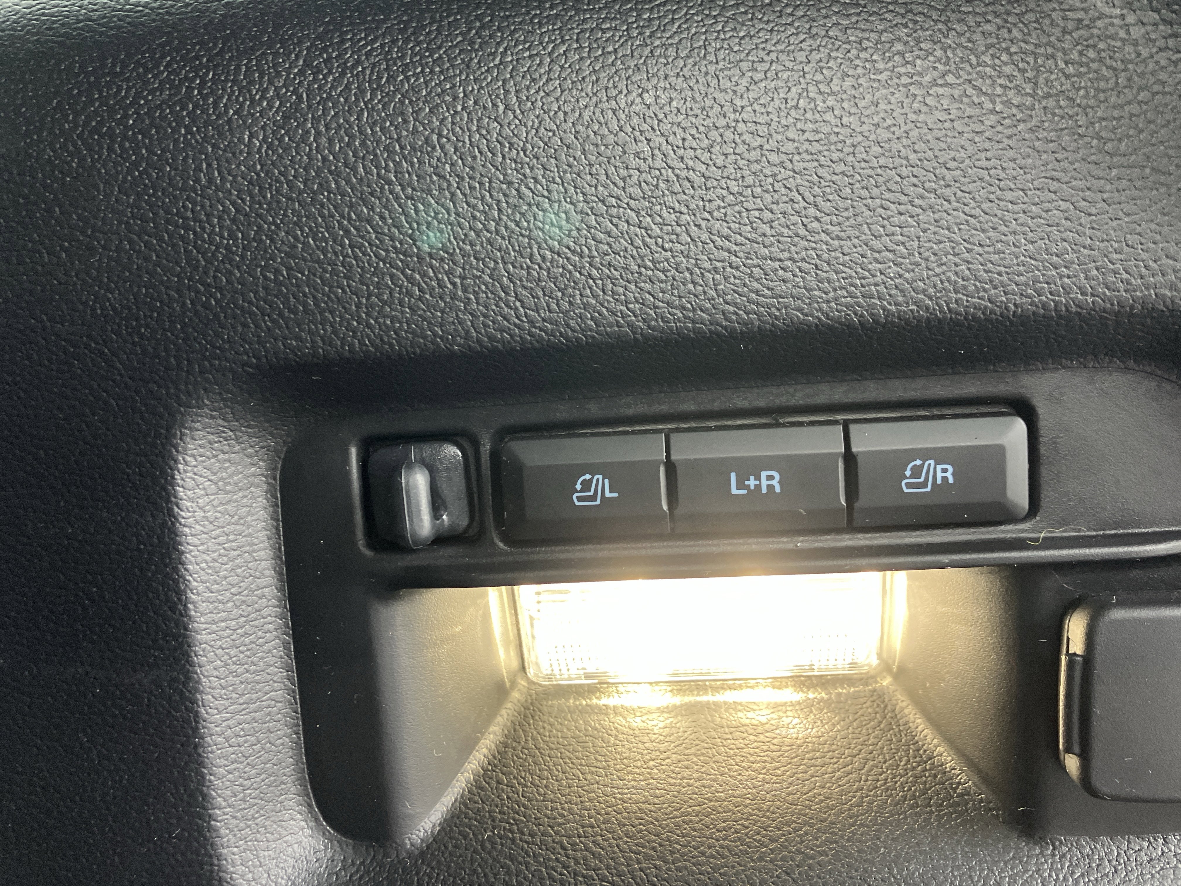 Certified 2025 Ford Explorer ST w/ Sun And Sound Package AWD/4WD image 14