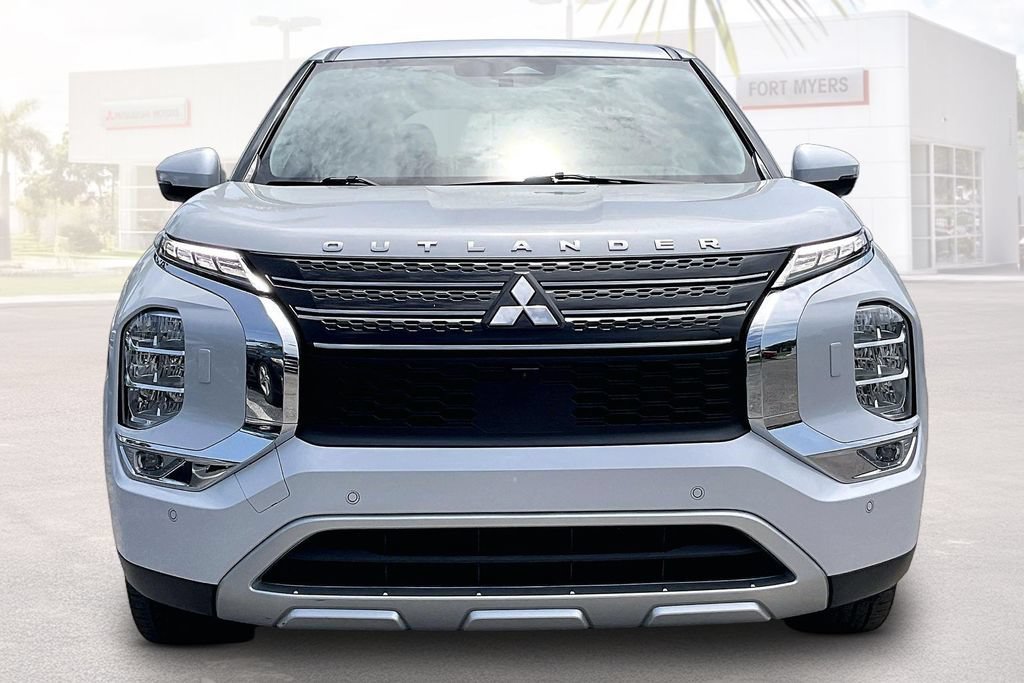Used 2024 Mitsubishi Outlander SE AWD/4WD image 24