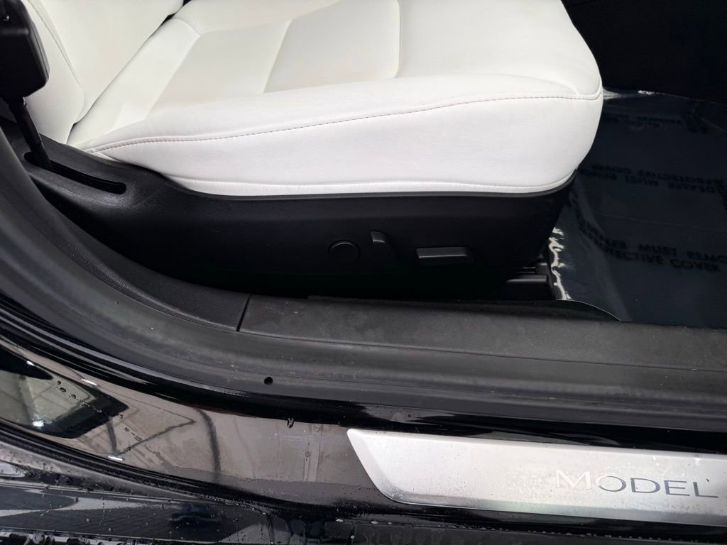 Used 2020 Tesla Model 3 Performance image 20