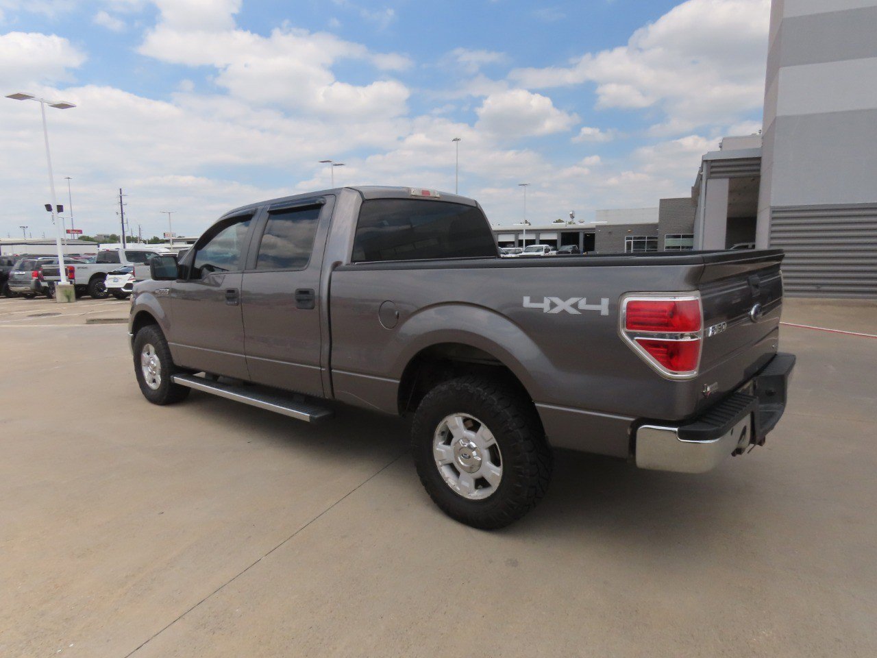 Used 2014 Ford F150 XLT w/ Equipment Group 301A Mid AWD/4WD image 16
