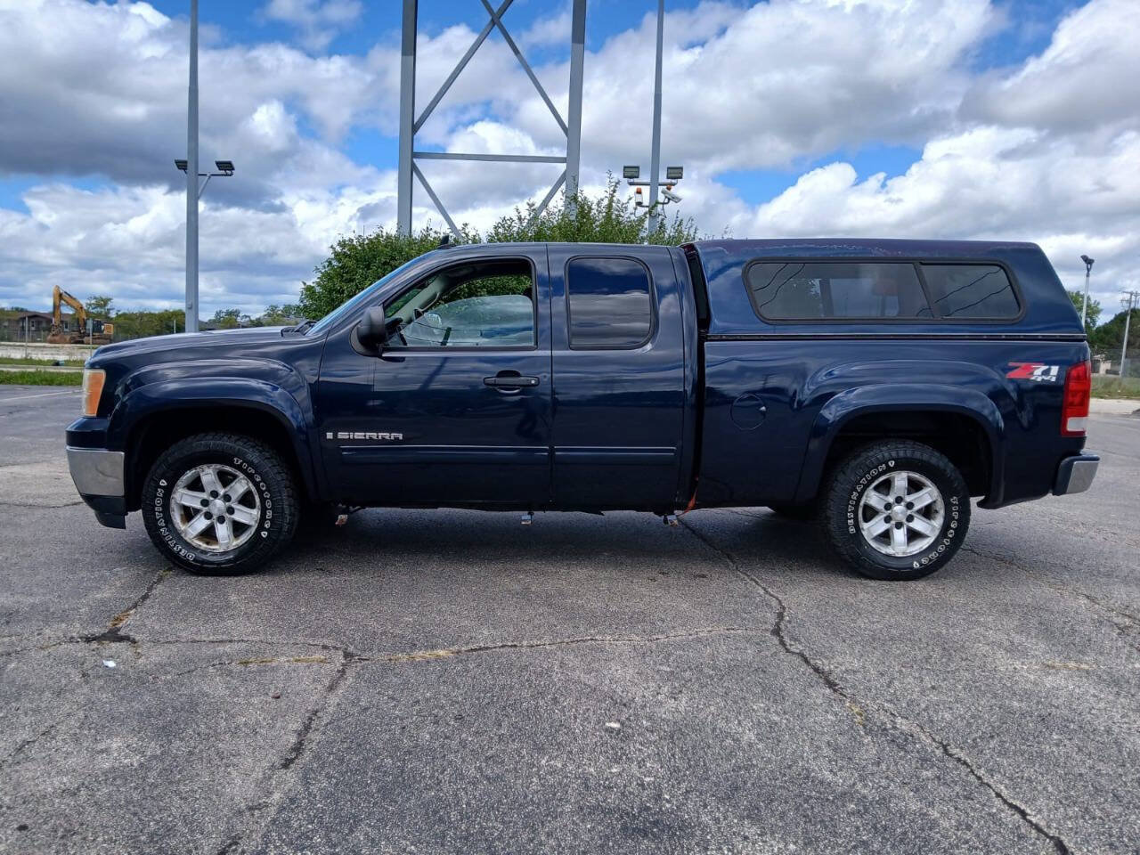 Used 2008 GMC Sierra 1500 SLE w/ Power Pack Plus AWD/4WD image 4