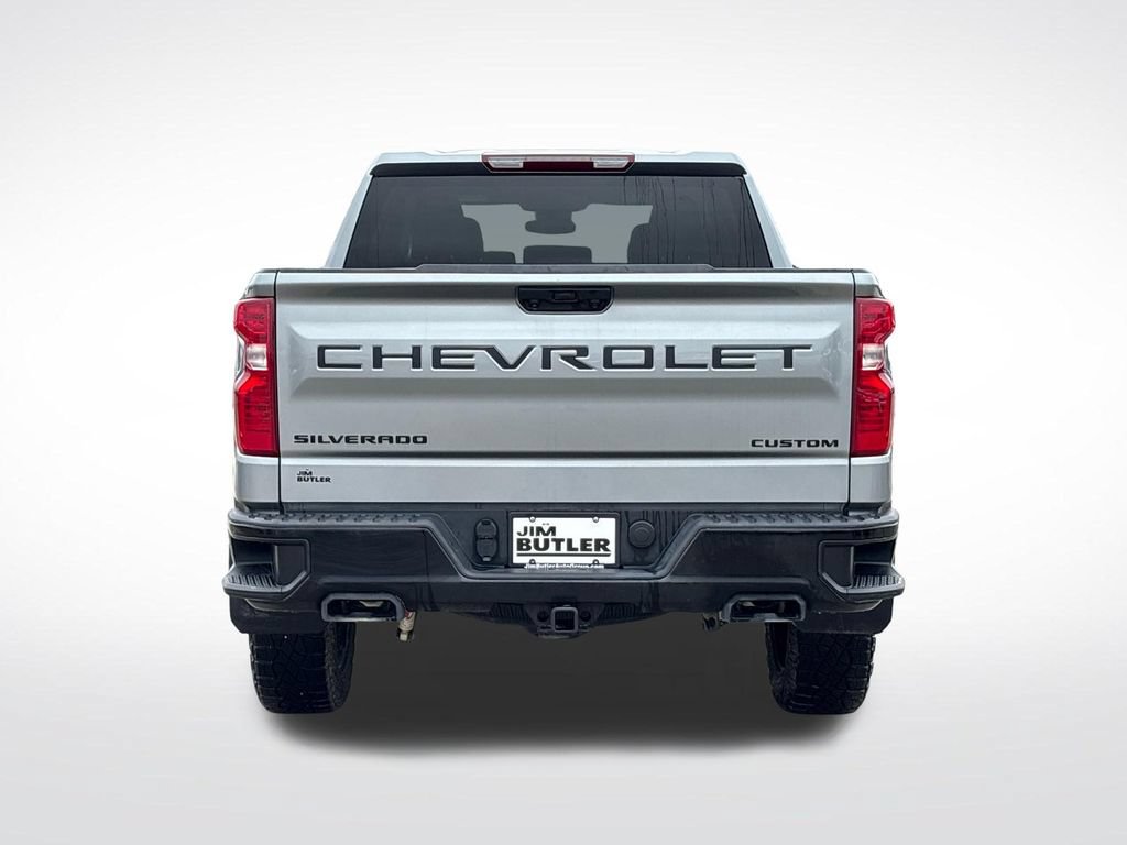 Used 2025 Chevrolet Silverado 1500 Custom Trail Boss w/ Dark Appearance Package AWD/4WD image 7