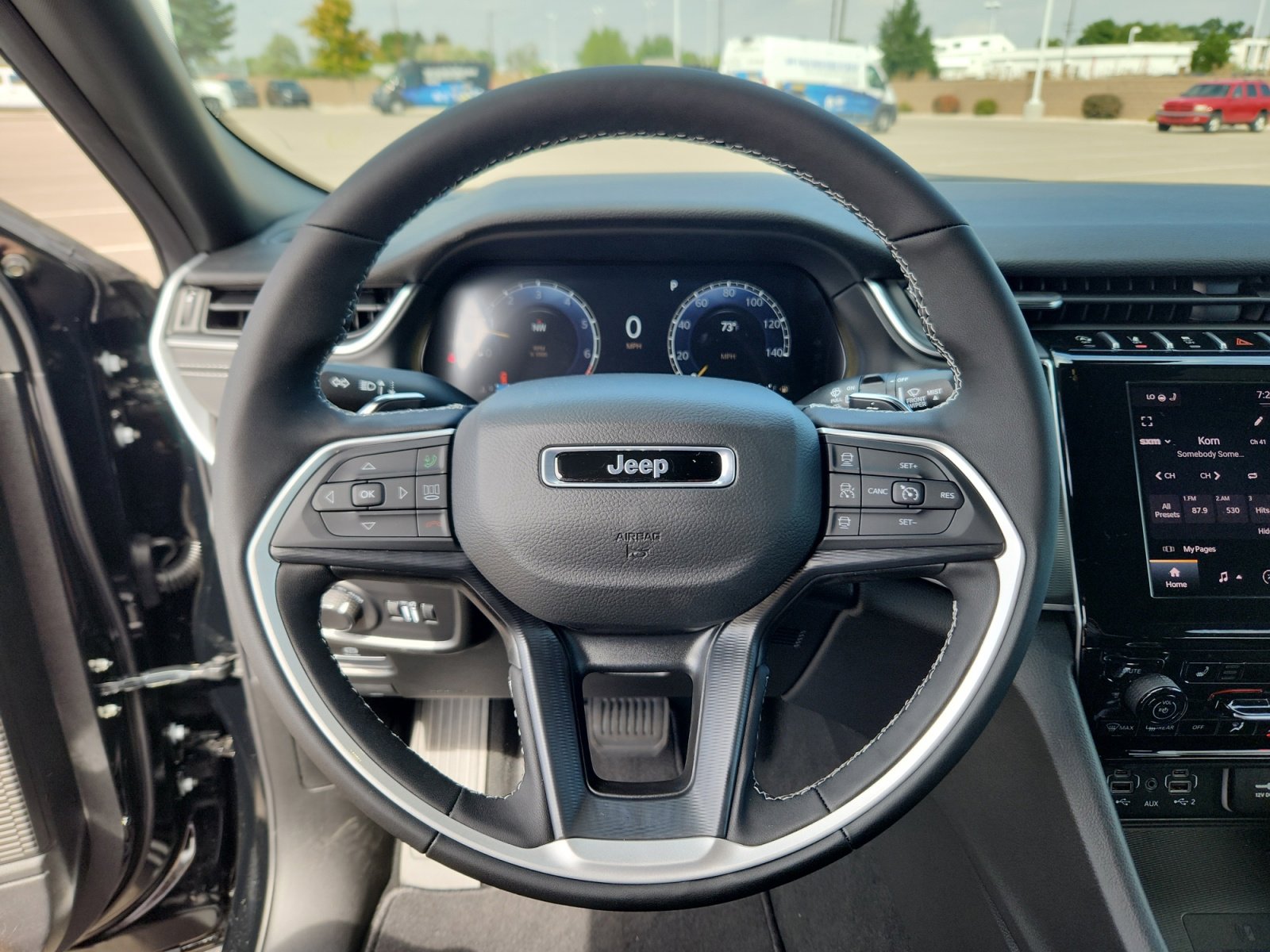 New 2025 Jeep Grand Cherokee Laredo X w/ Luxury Tech Group I AWD/4WD image 10