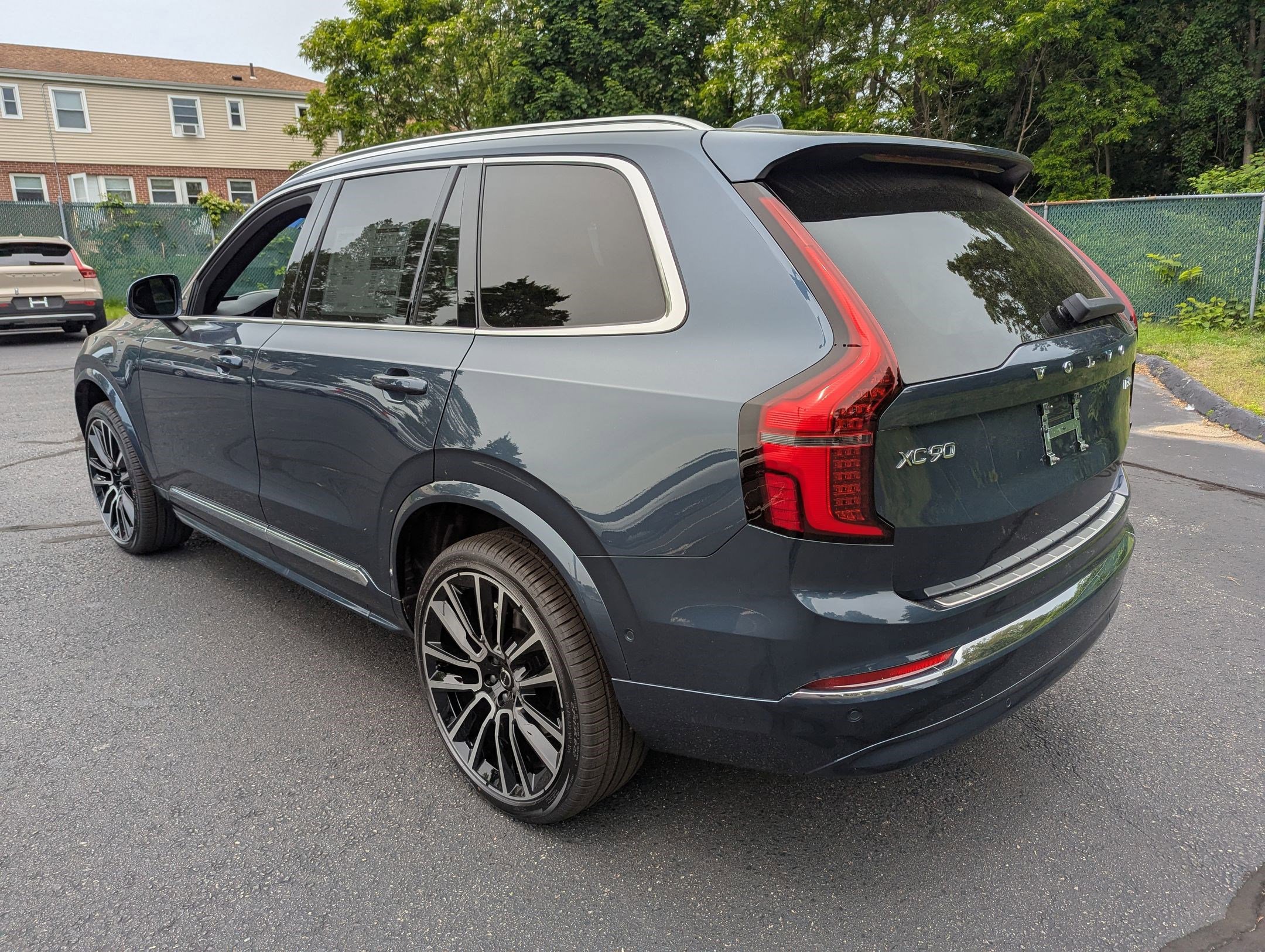 New 2025 Volvo XC90 B6 Ultra w/ Protection Package Premier image 5