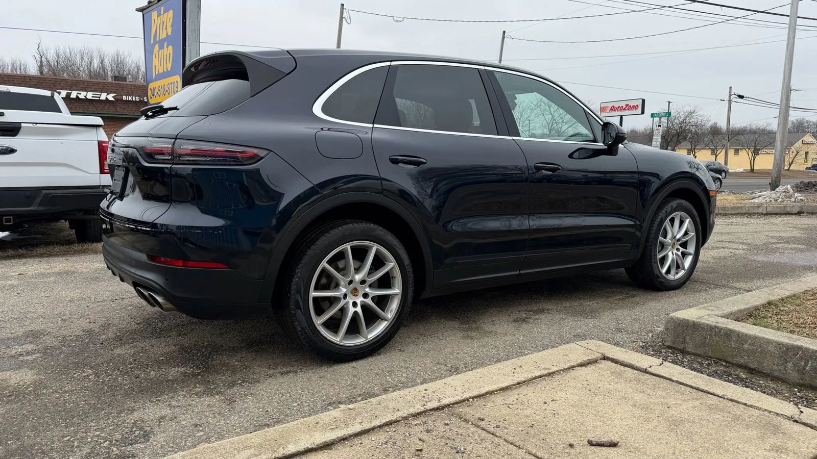 Used 2019 Porsche Cayenne S w/ Premium Plus Package image 6