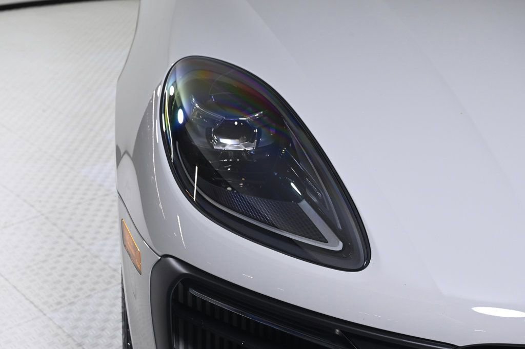 Certified 2026 Porsche Macan S image 11
