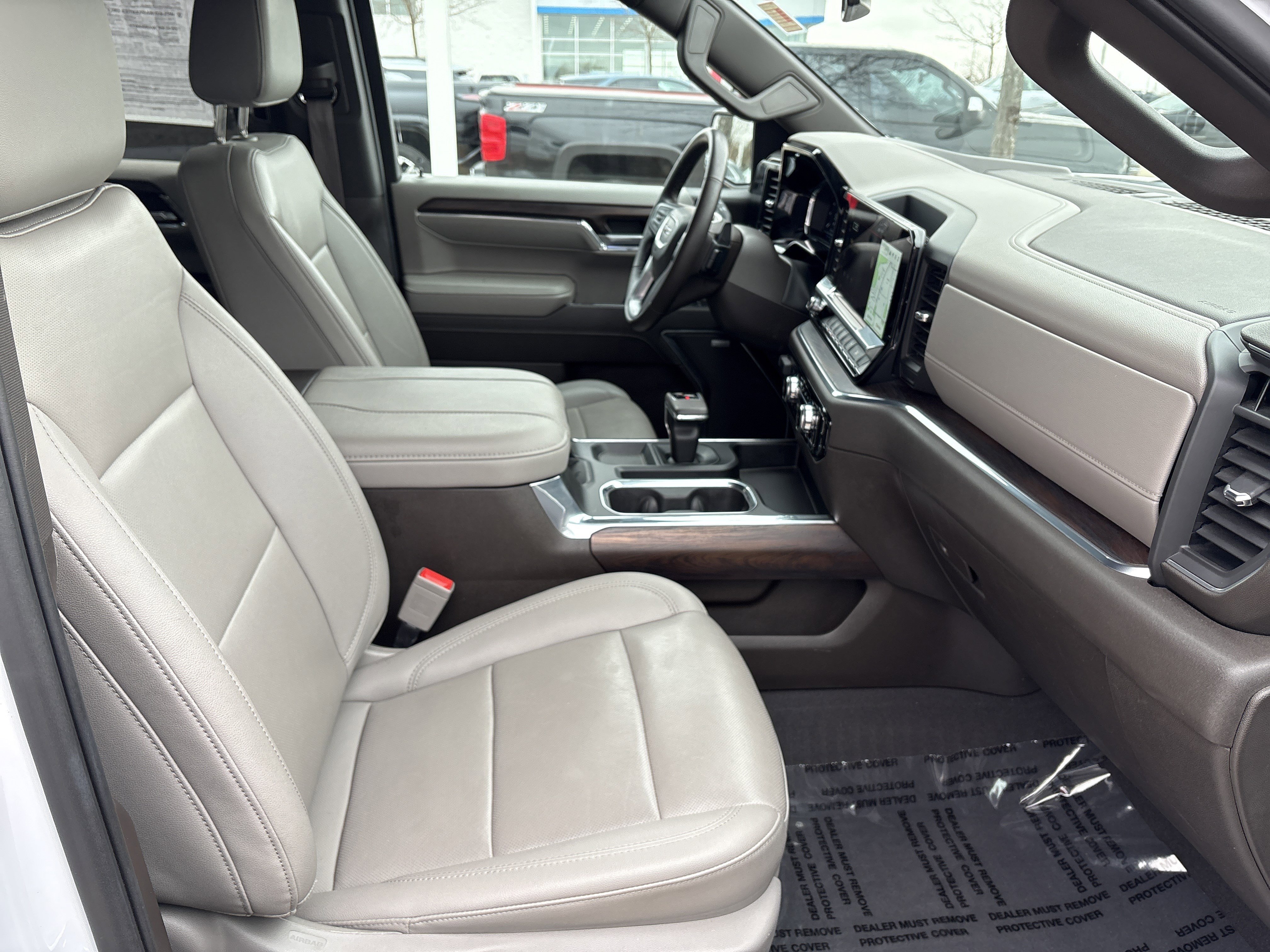 Used 2023 GMC Sierra 1500 SLT w/ SLT Premium Plus Package AWD/4WD image 19