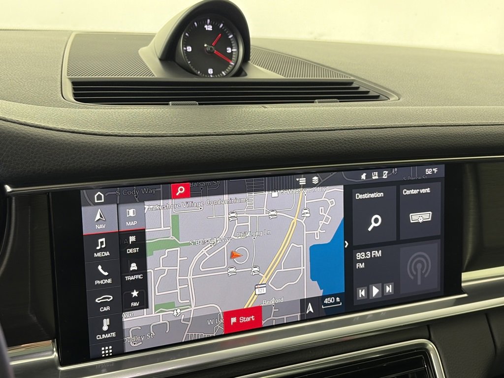 Used 2019 Porsche Panamera image 19