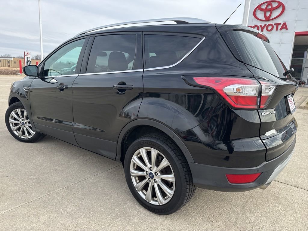Used 2017 Ford Escape Titanium FWD image 5