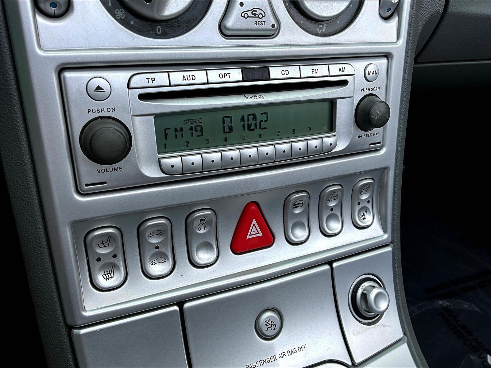 Used 2007 Chrysler Crossfire Limited RWD image 13
