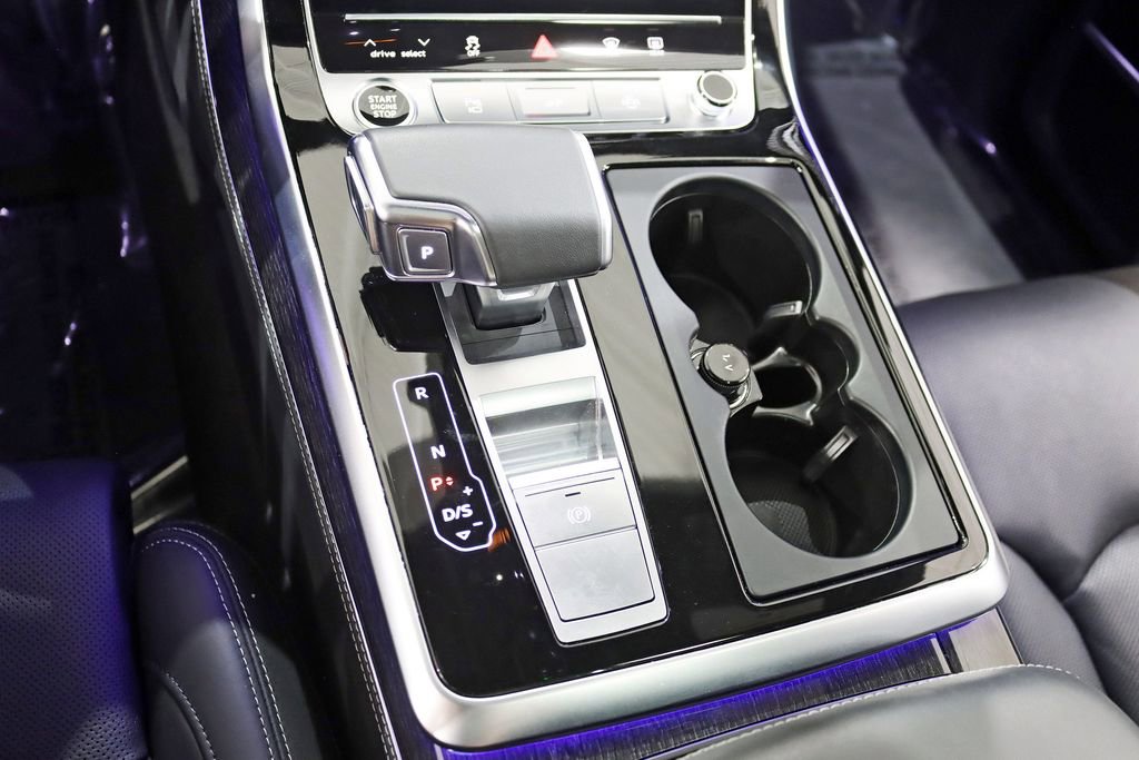 Used 2025 Audi Q8 Prestige AWD/4WD image 29