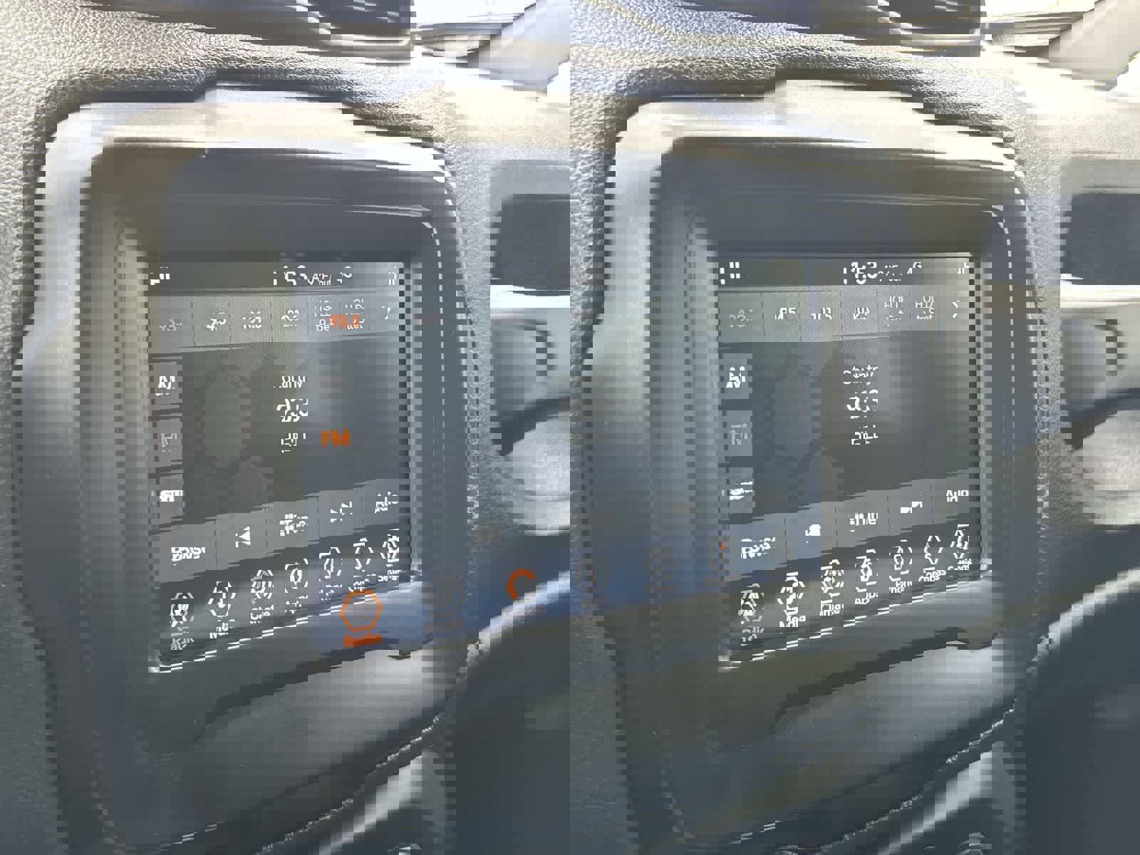 Certified 2021 Jeep Renegade Sport image 18