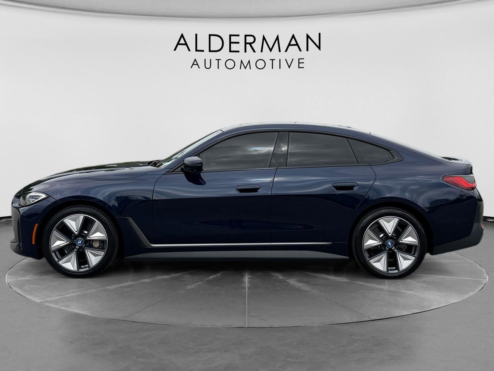 Used 2023 BMW i4 eDrive35 w/ Premium Package RWD image 2
