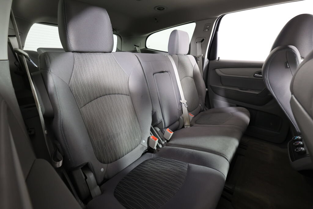 Used 2014 Chevrolet Traverse LS FWD image 20