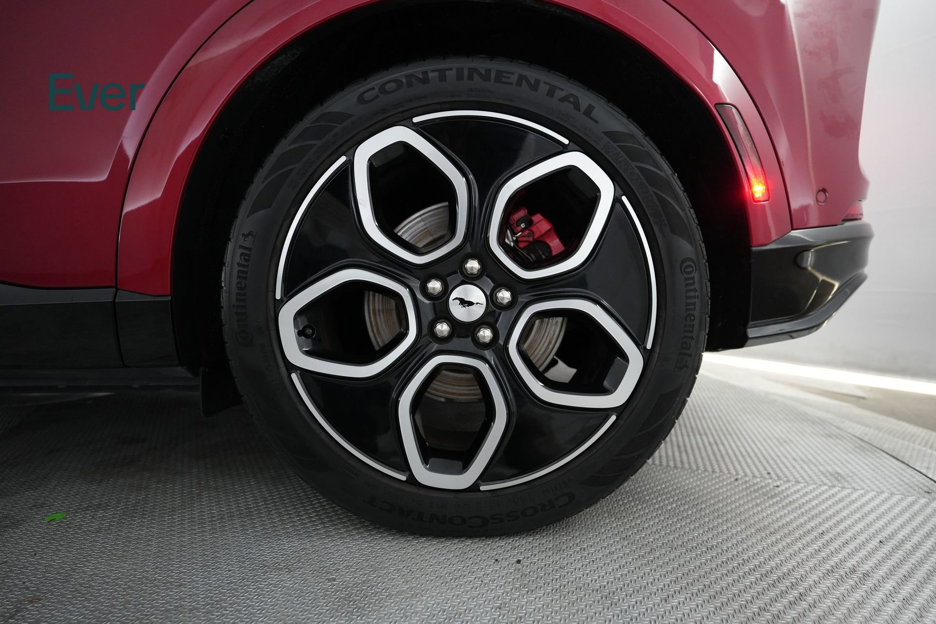 Used 2021 Ford Mustang Mach-E GT image 9