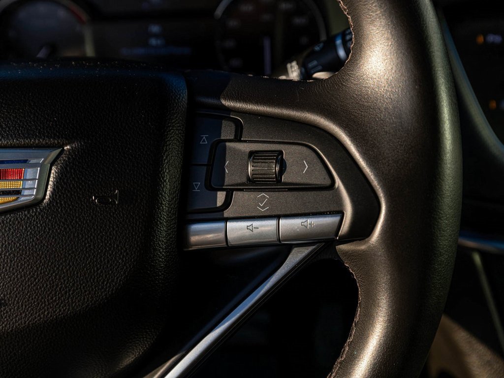 Used 2024 Cadillac XT6 Luxury image 23