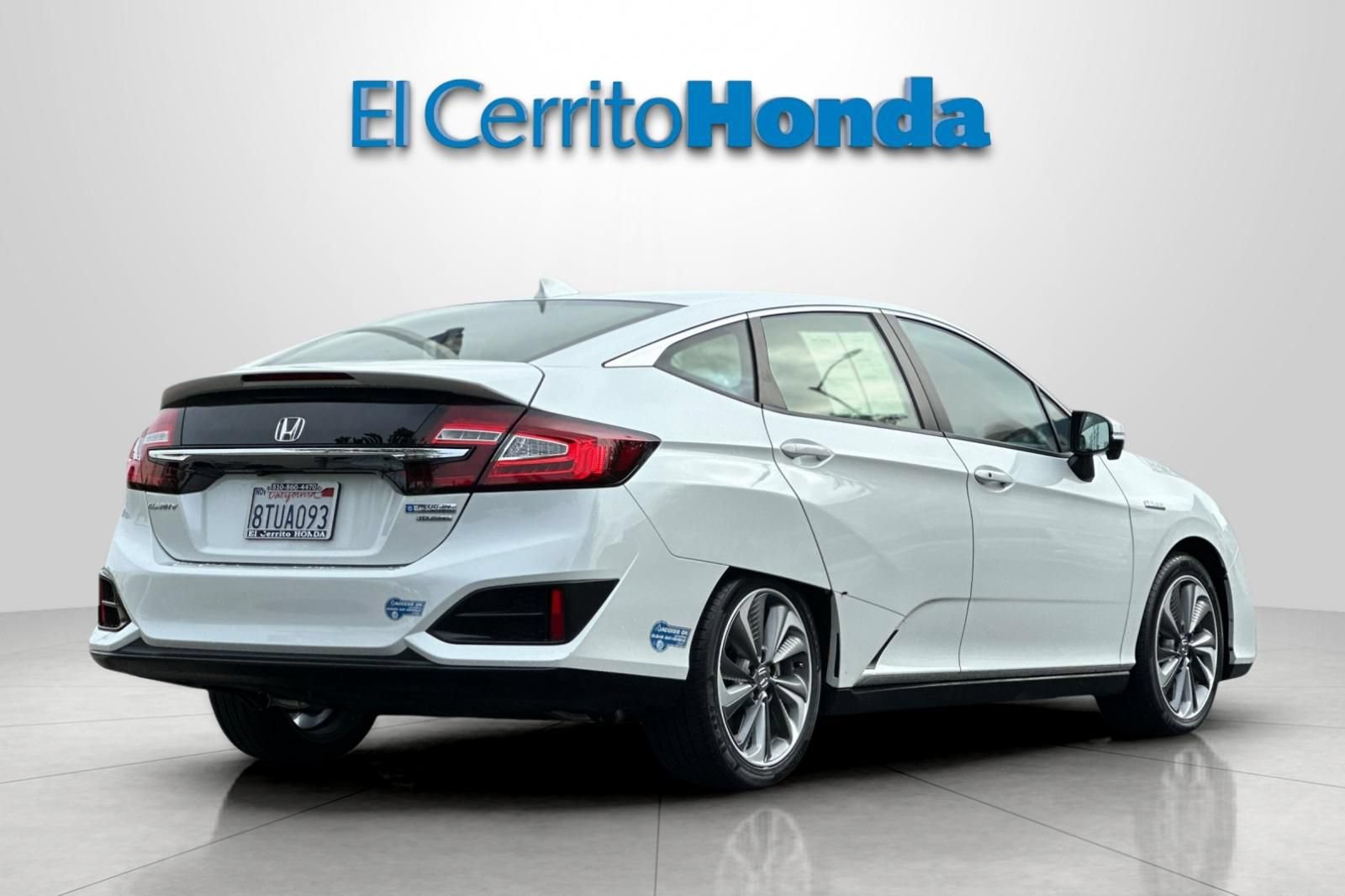 Certified 2020 Honda Clarity Touring image 3