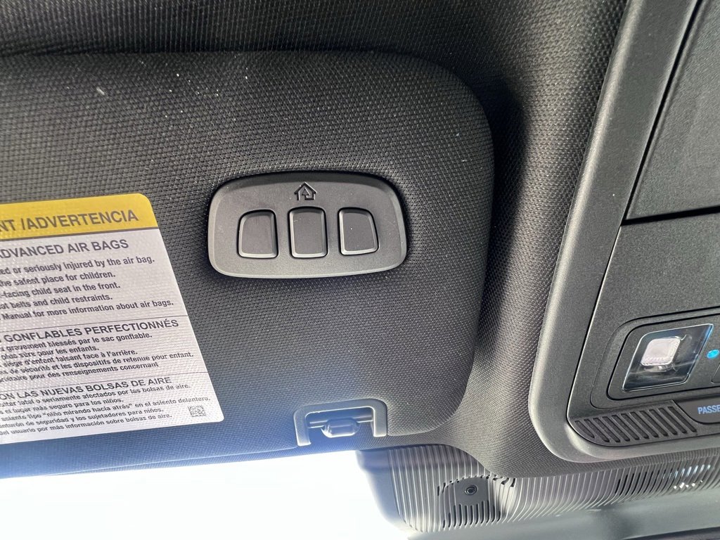 Used 2025 Ford Explorer Platinum w/ LUX Leather Package image 34