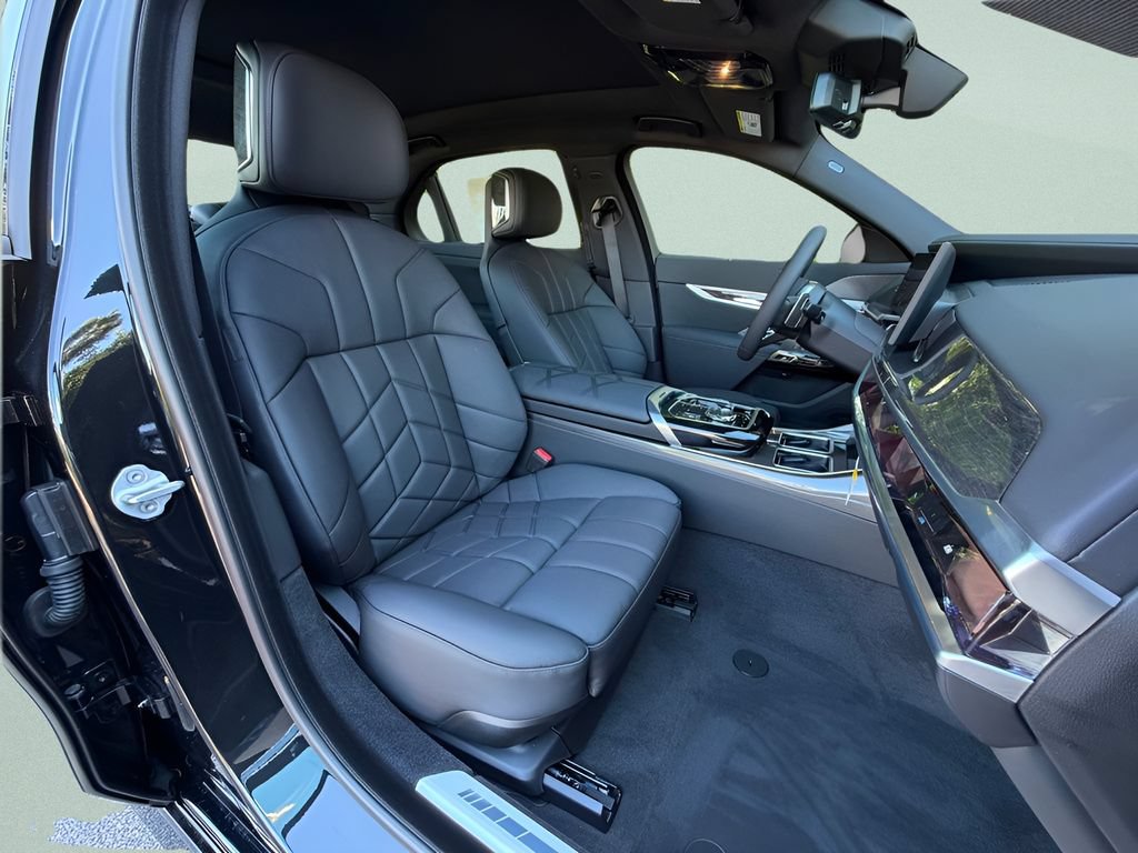 New 2026 BMW 740i w/ Executive Package RWD image 22