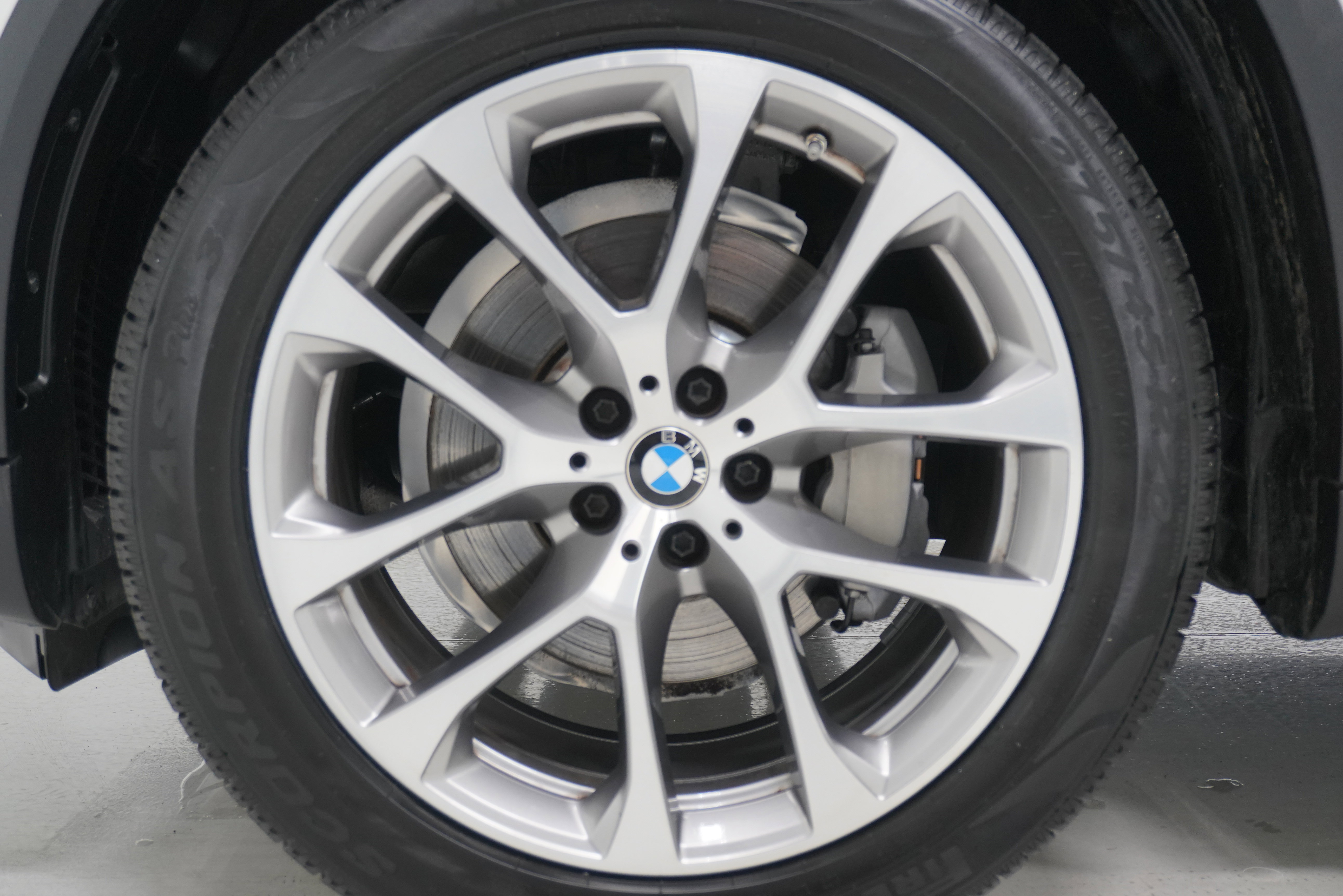 Used 2022 BMW X5 sDrive40i w/ Parking Assistance Package image 32