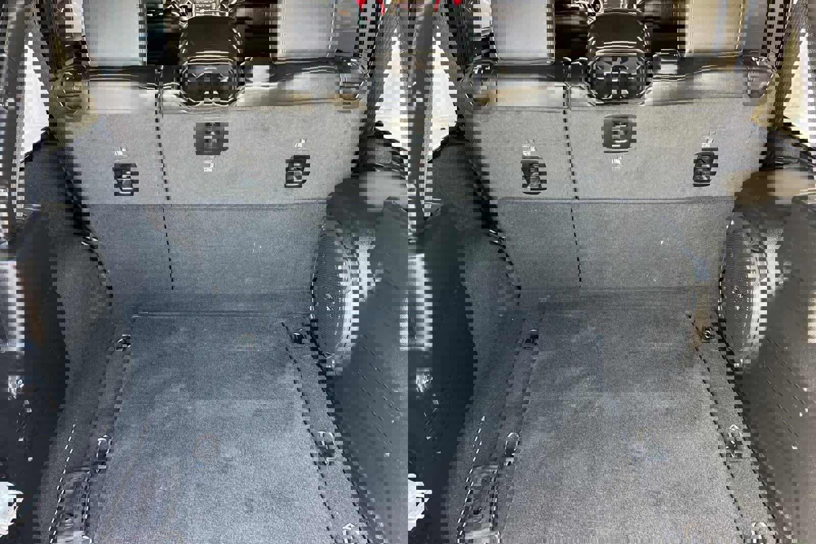 Used 2022 Jeep Wrangler Unlimited Rubicon w/ LED Lighting Group image 18