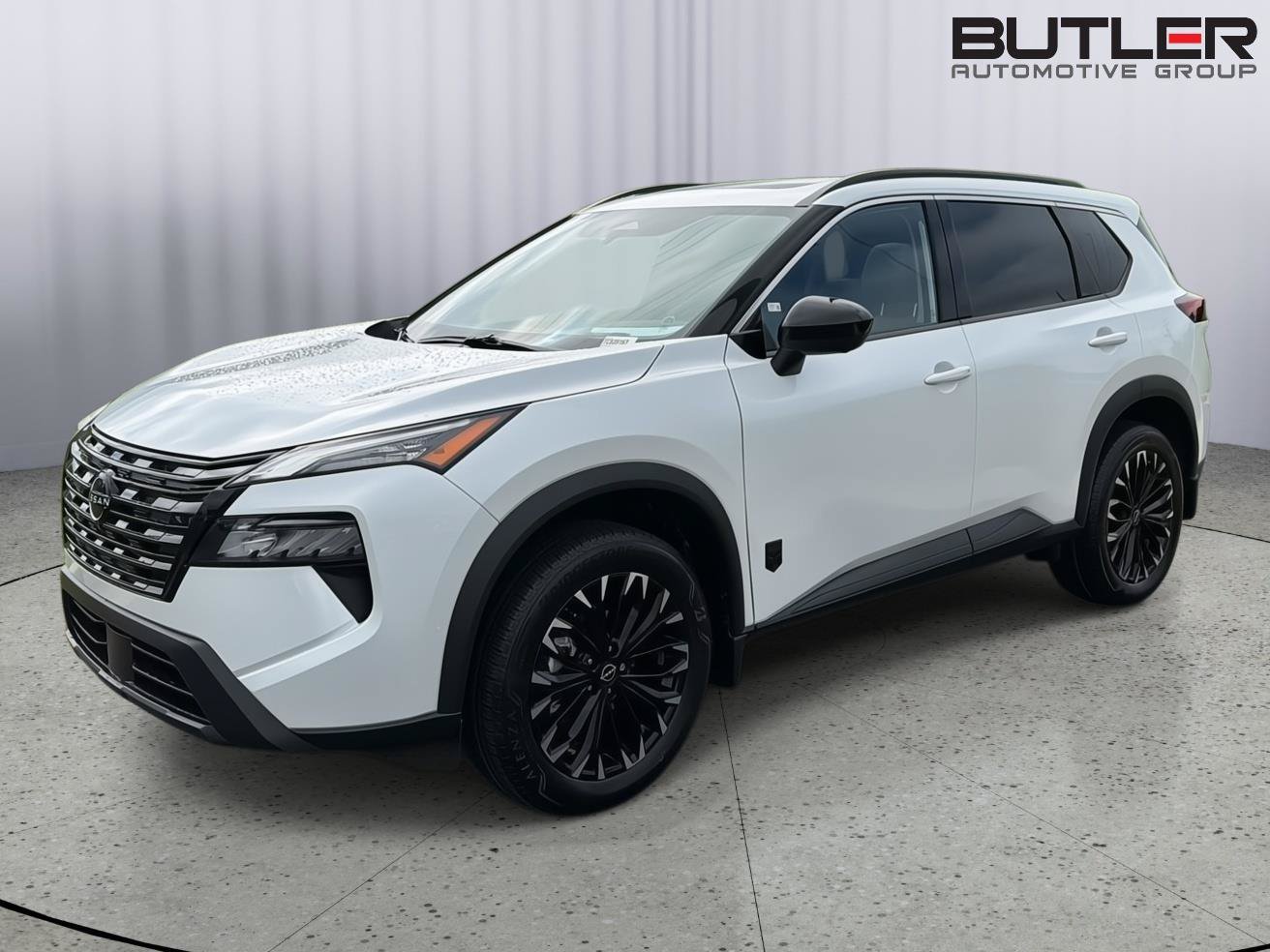 New 2026 Nissan Rogue Dark Armor FWD image 3