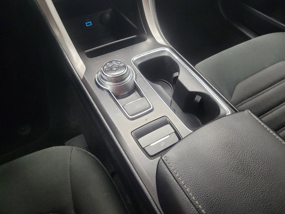 Used 2018 Ford Fusion SE FWD image 26