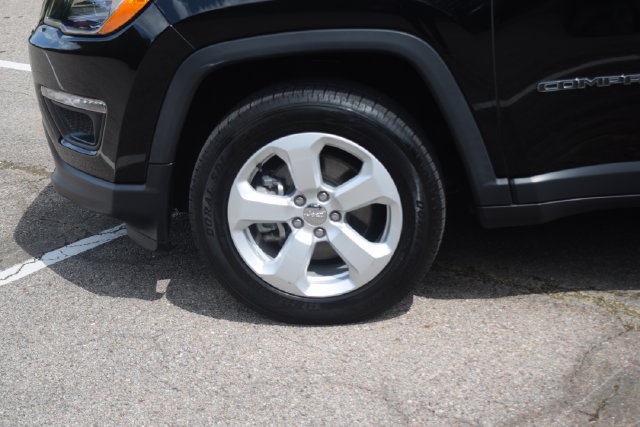 Used 2018 Jeep Compass Latitude w/ Popular Equipment Group AWD/4WD image 26
