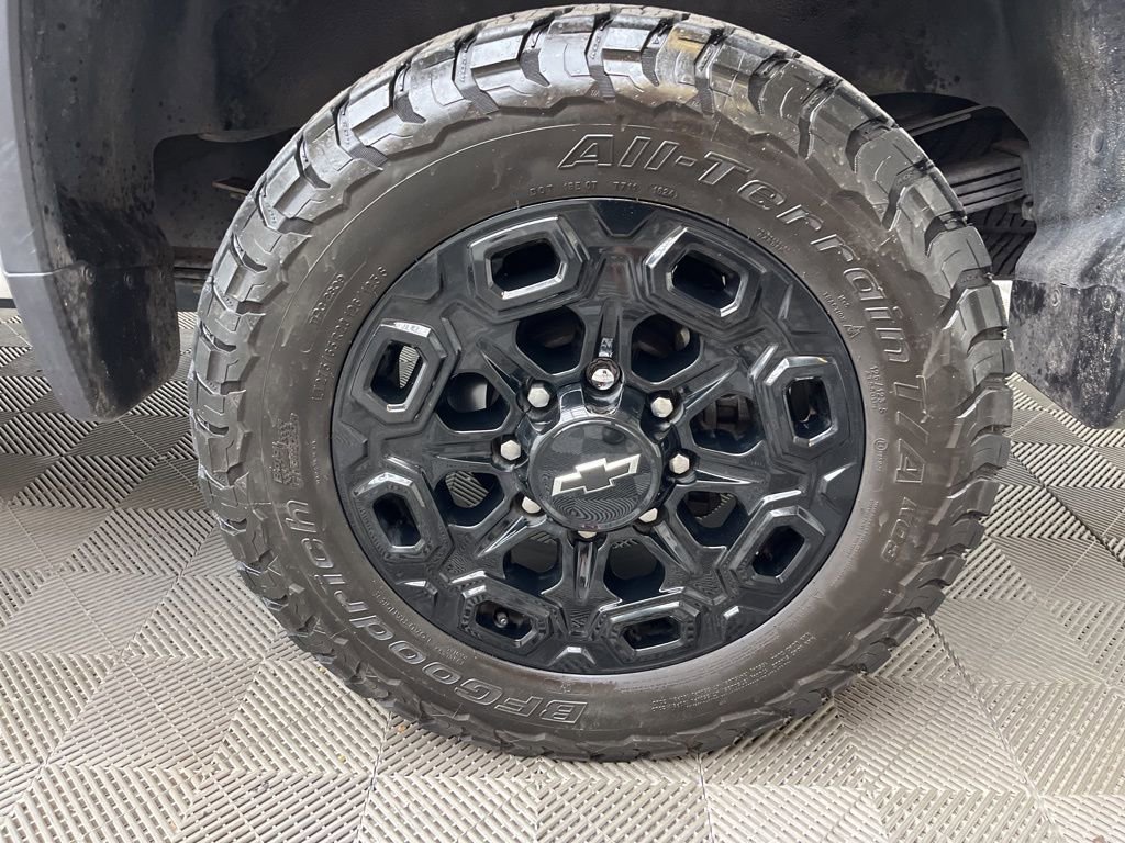 Used 2024 Chevrolet Silverado 2500 LT w/ Z71 Sport Edition image 6